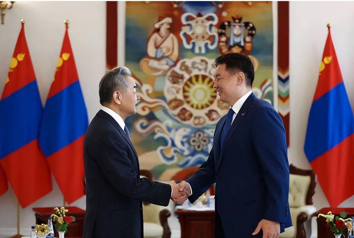 一次导弹试射，美日预警体系全暴露，中国帮手就位，美国开始后撤！