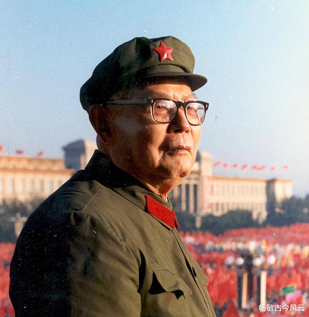 1976年，伟人临终前拿掉叶帅军权，这背后有什么复杂的考量