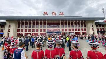镜头里的彝族美,舌尖上的菌子香!楚雄这场“旅居”拍摄活动太有味儿了