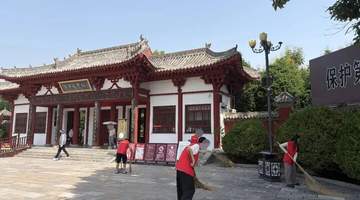 暑期蒲津渡景区热热闹闹 矫正对象组成志愿队清扫疏导暖人心