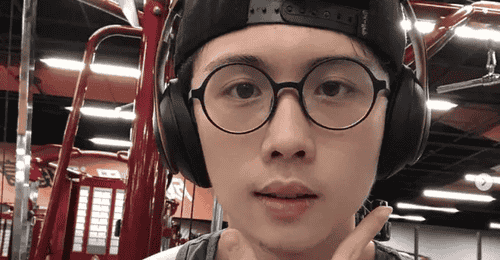 狄莺儿子孙安佐被起诉 因分享自制喷火枪视频被抓