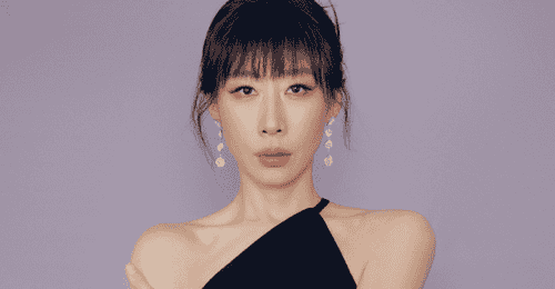 任素汐疑回应杨紫获白玉兰视后争议：不要用表扬一个女性去诋毁另一个女性
