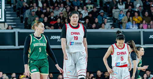 惨遭18分大逆转!张子宇25+11中国女篮再负澳大利亚