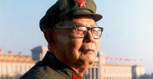 1976年,伟人临终前拿掉叶帅军权,这背后有什么复杂的考量