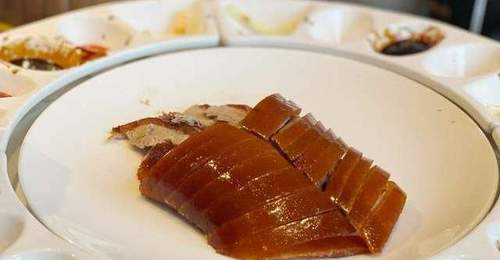 来长沙必打卡！这家开了二十多年的湘菜馆，聚会聚餐都超合适，地道湘菜让你吃不够