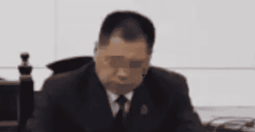 丛台区法院接访回应存疑 女子信访时遇暴力殴打 执法局长被指索贿骚扰 警示教育大会后事件引关注