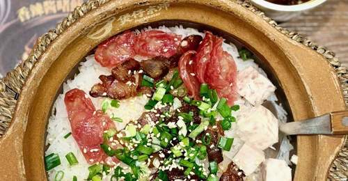 打卡广州三餐寻味 我专挑带锅巴的煲仔饭吃 太对味了