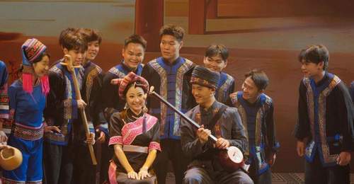 沉浸式音乐剧《琴·缘》在广西龙州开演