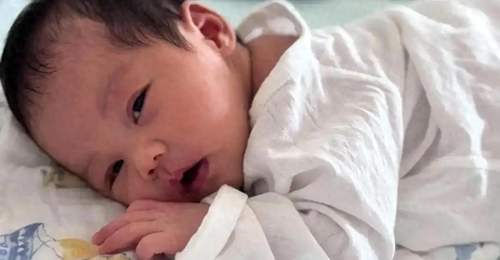 宝宝睡觉总惊跳、哼唧?亲测好用5个温柔小妙招,娃睡整觉超安稳