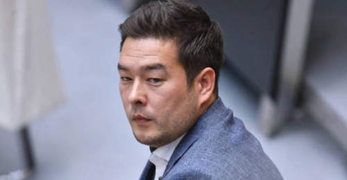 德国主持人节目中脱口而出辱华词语“ching chong”