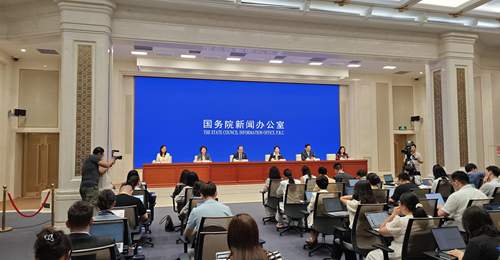 53万家外资企业年贡献2.5万亿税收,近4800家在华加码投资 跨国企业热议中国市场机遇