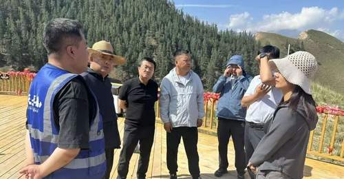 四期叠加客流扎堆 海北州联合多部门关停转巡护游客安全