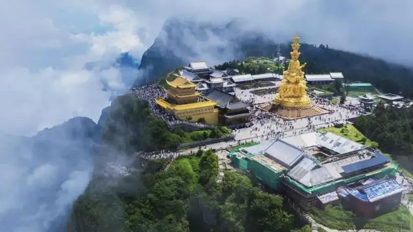 告别单一门票依赖!峨眉山A多元布局构筑第二增长曲线?