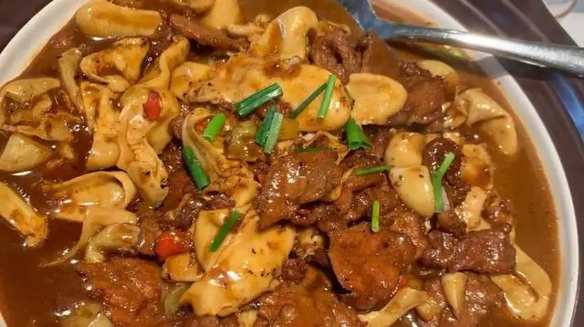 逛武汉江南风庭院餐厅，楚菜美食打卡解锁多元味觉体验