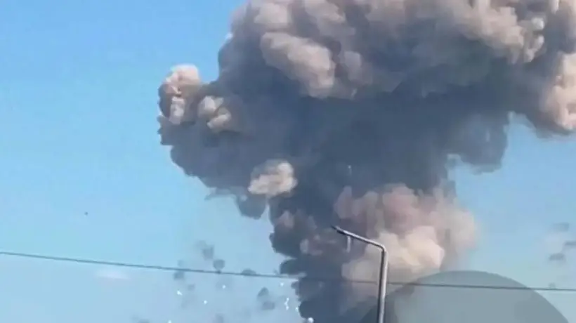 赫梅利尼茨基乌军特战队训练基地突发弹药爆炸 参与事故处置及围观民众全程目睹巨响从午后持续到入夜 3名士兵受伤5人失联