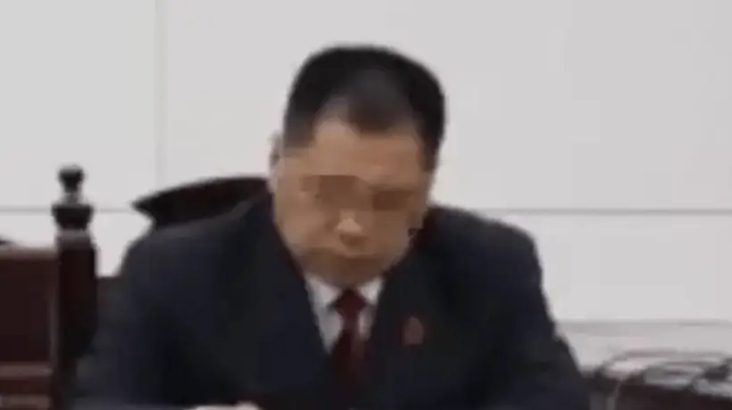 丛台区法院接访回应存疑 女子信访时遇暴力殴打 执法局长被指索贿骚扰 警示教育大会后事件引关注