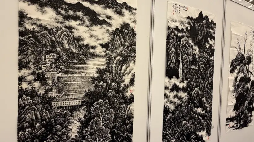 追随张仃17年,画家郭博展焦墨山水
