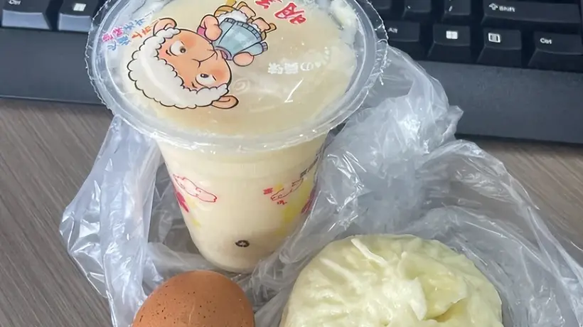 早餐店里的现磨豆浆,本质上是预制豆浆,店员爆料:早就不现做了