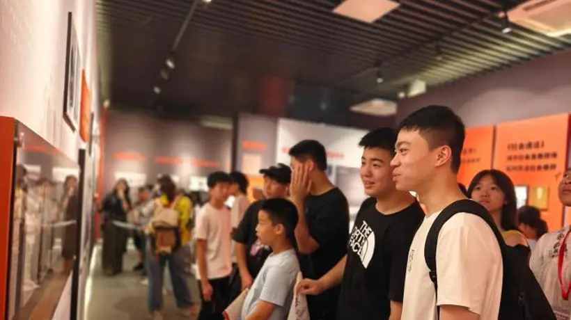 榕港澳台青少年寻访福州名人故居 厚植家国情怀