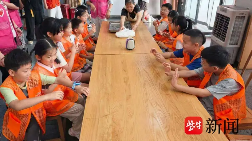 苏州市相城区黄桥街道暑托点 苏式糕团手作让孩子们沉浸式体验传统技艺