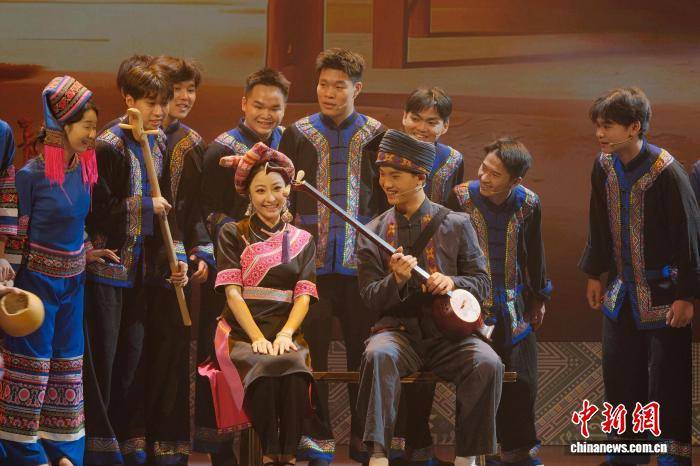 沉浸式音乐剧《琴·缘》在广西龙州开演