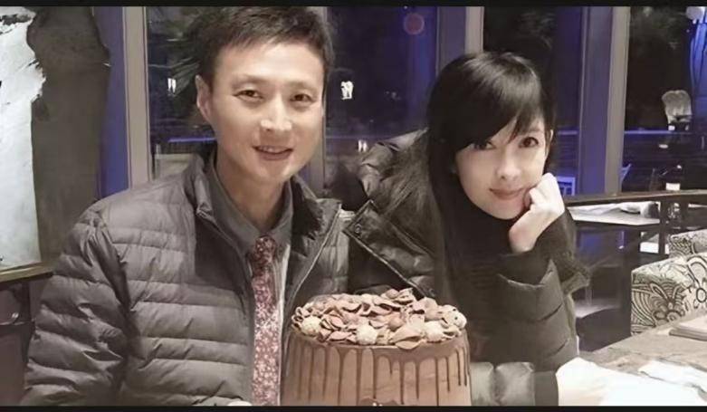被戴8次绿帽子，三次被捉奸在床，这就是我们“玉女”守卫的爱情