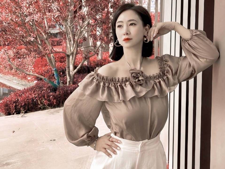 翁虹首谈第一段婚姻，澄清家暴传闻，坦言前夫控制欲太强