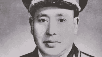 彭德怀出事后,抗美援朝时被他骂过的开国中将,把废纸篓扣他头上