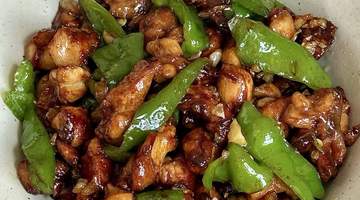 青椒炒鸡腿肉:十分钟出锅的下饭神器