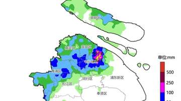 暴雨致复旦校园积水严重，校方：已恢复通行