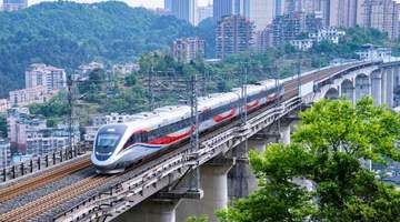 贵州增开“锦绣山河·多彩贵州号”紫色旅游专列,避暑出行再添新选择