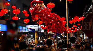 罗马斗兽场现中文寻人广播 中国游客出境消费成全球常态引关注