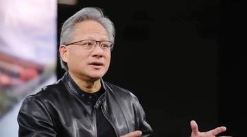 黄仁勋股东大会最新发声:本轮AI基建周期长达数十年
