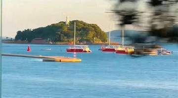 两元公交看海,海鲜论盆吃到爽,这座北方海滨老城,去了还想N刷