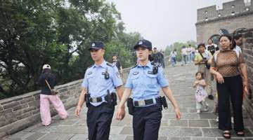 暑期八达岭长城景区迎客流高峰,延庆警方全域护航平安出游