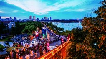 南京夏夜多元活动扎堆 游客沉浸式解锁夜金陵超多精彩体验