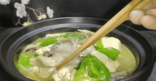 随手做的一道菜!炖一炖就出锅,鲜嫩入味太下饭、简单食材做出质朴美味,简单到零失败的好菜