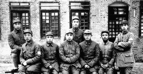 建国初期地位最高的大将:实权大过粟裕,曾与八位元帅并列