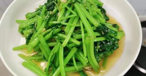 不宁腿吃茼蒿的注意事项?