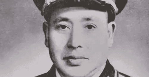 彭德怀出事后,抗美援朝时被他骂过的开国中将,把废纸篓扣他头上