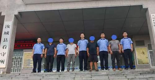 湖南侦破特大非法盗采稀土案:团伙设瞭望哨配对讲机,12人落网9人当庭认罪