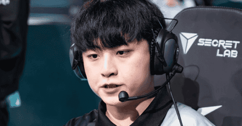 ShowMaker谈Faker:比他稳定是种荣幸