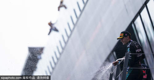 F1奥地利大奖赛正赛:拉塞尔夺冠
