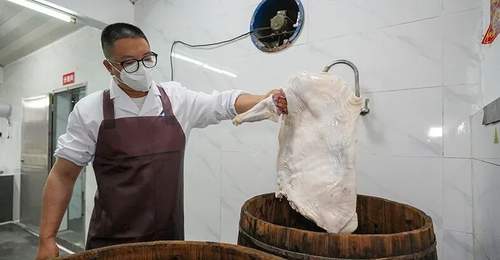一年卖掉6000只!江都这家非遗羊肉馆,到底有多好吃?