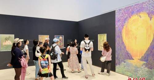《久仰了大诗人》艺术展在光影中“复活”课本里的诗词
