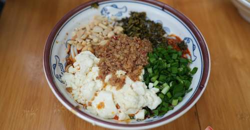 人均十元到精品滇菜:昆明“必吃榜”商户的“不变”与“变”