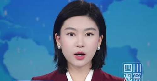 重庆綦江傍晚云层翻卷似哥斯拉,持续二十分钟震撼天际