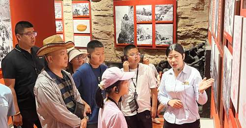 参观红旗渠纪念馆感受精神力量 多元活动让红色记忆可触可感