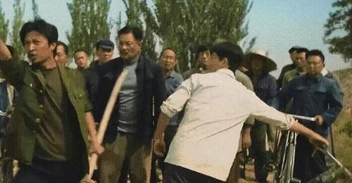 1993年郴州那场涉枪械斗警示:看民间枪流失如何激化矛盾冲击日常秩序