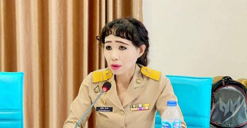 泰国女公务员公务场合精致妆容引热议 本人亲述初衷获网友多元参与